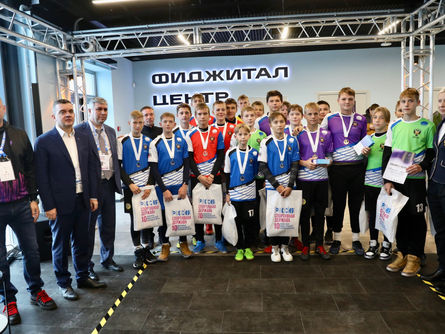 Чемпионы открыли первый в мире Фиджитал-центр